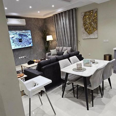 الشقق الفاخرة Modern Apartments Of 3 Bedrooms 5 Minutes To Haram Medina Kültér fotó